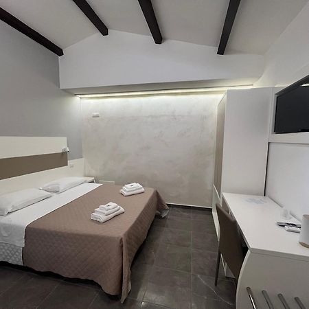 Afrodite Accomodation Tropea Exterior foto
